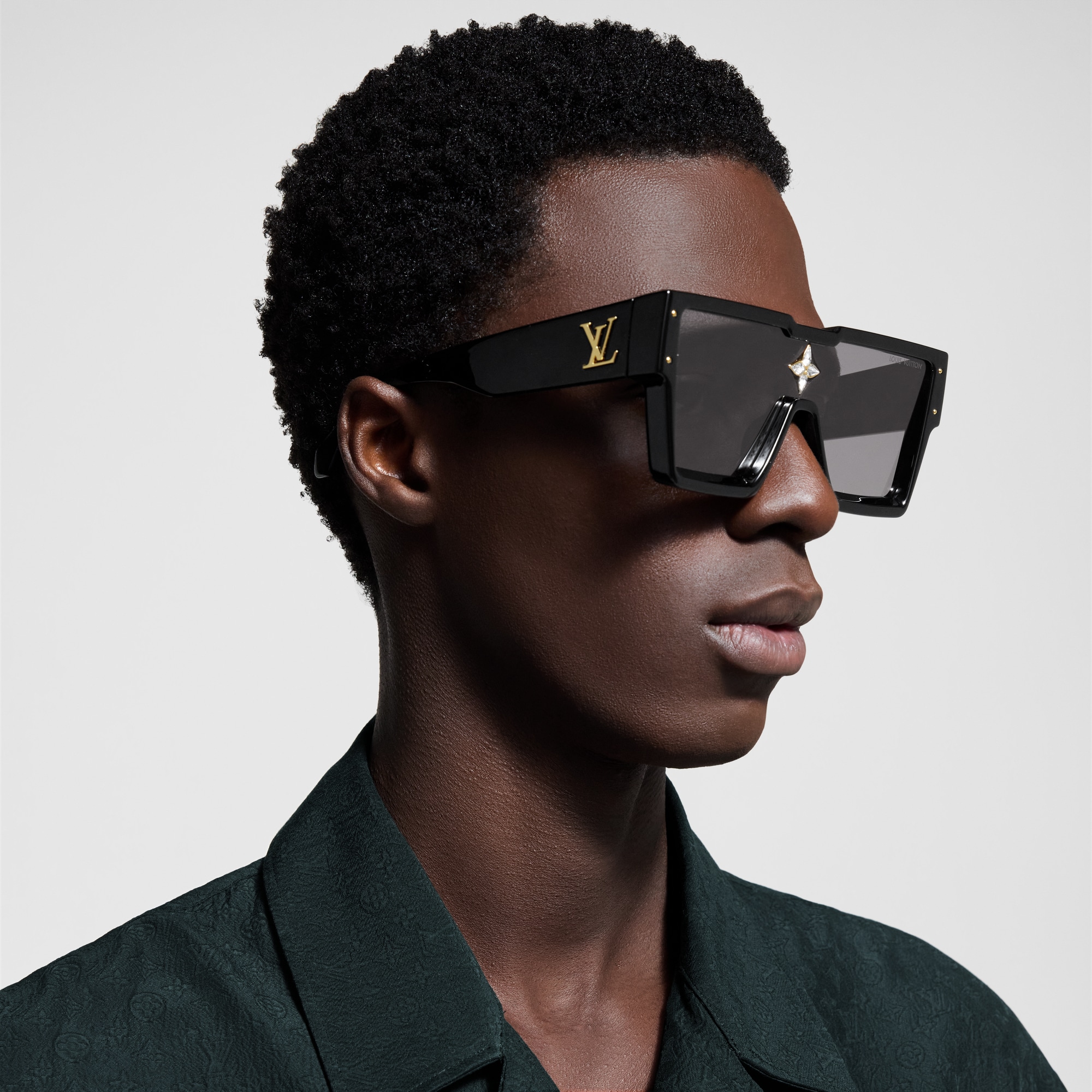 Cyclone Sunglasses - Luxury S00 Black | LOUIS VUITTON